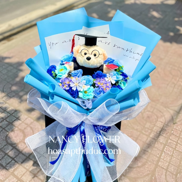 Hoa Tốt Nghiệp Thủ Đức