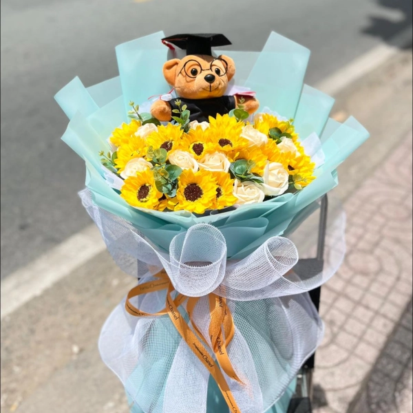 Hoa Tốt Nghiệp Thủ Đức